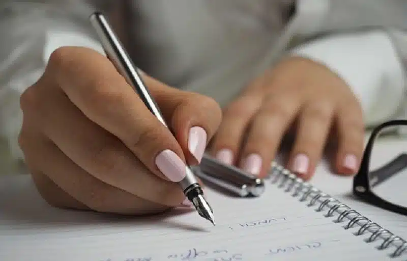 Les stylos bille de luxe : l’accessoire indispensable pour les professionnels de l’écriture