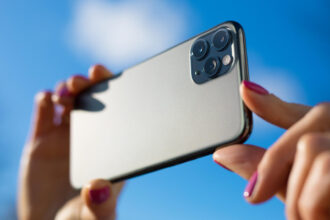 IPhone reconditionné 128 Go vs 256 Go : quel stockage choisir selon vos besoins ?
